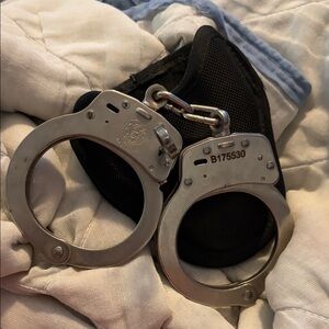 Professional Silver Handcuffs with Case